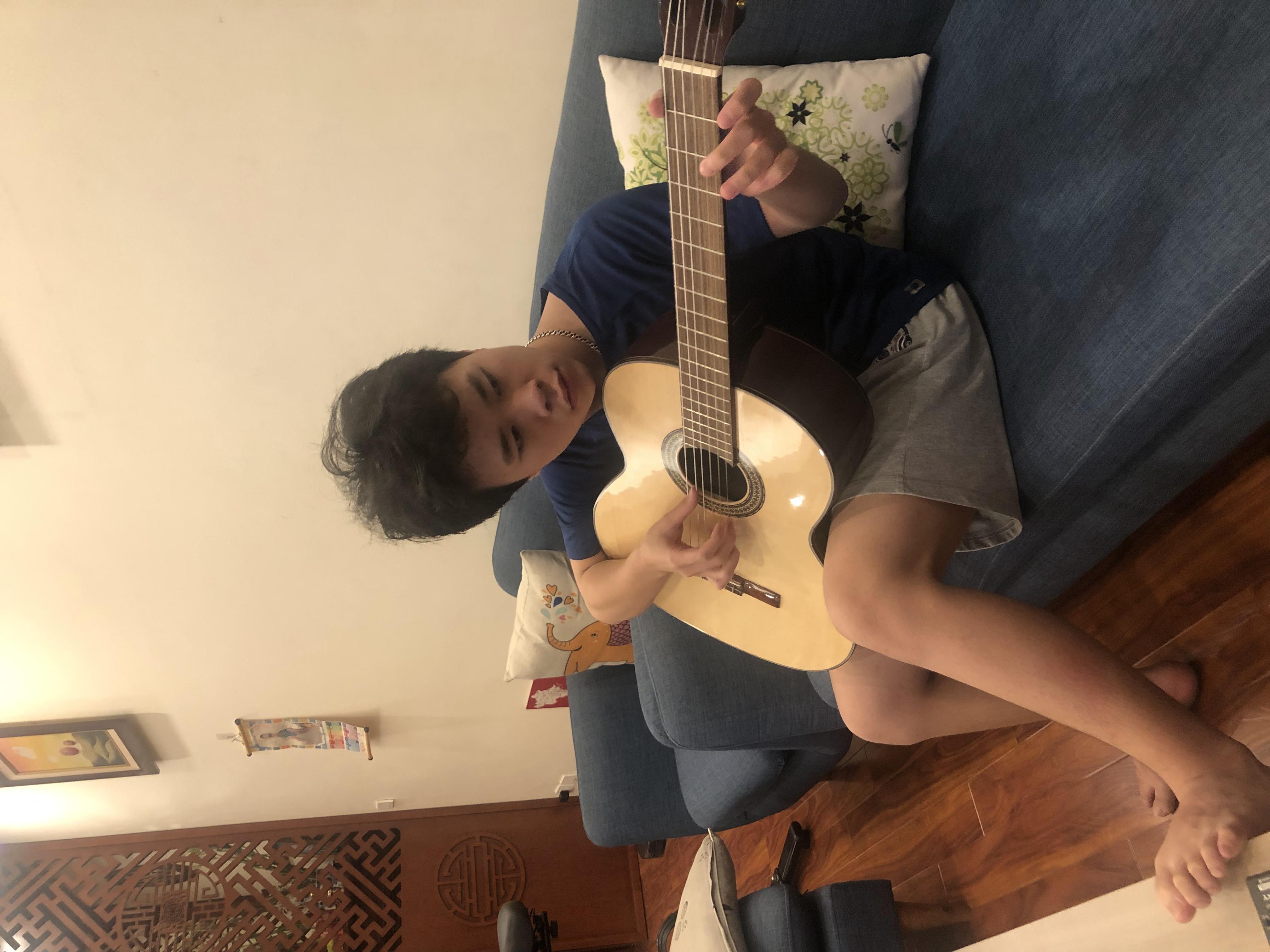 Duykhanh story, guitar