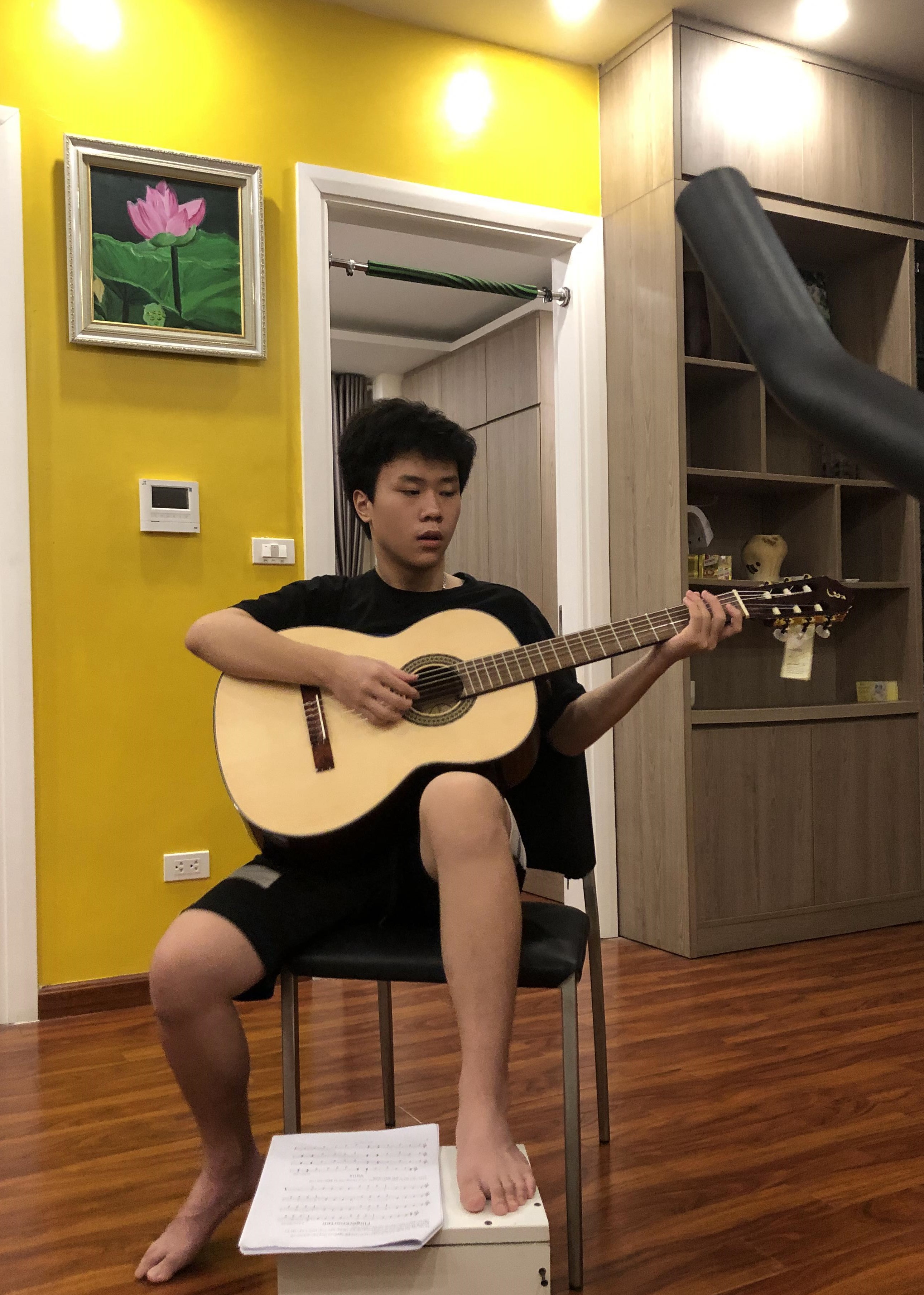 Duykhanh story, guitar