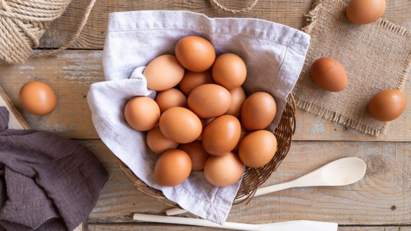 Kết hợp vitamin B1 với trứng gà.  (Ảnh: Sưu tầm Internet)