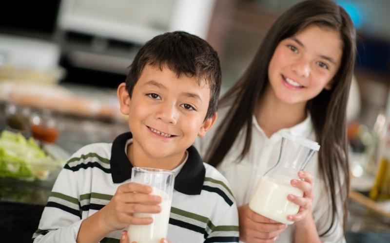 Kinh nghiệm chọn sữa bổ sung canxi cho người lớn và trẻ nhỏ