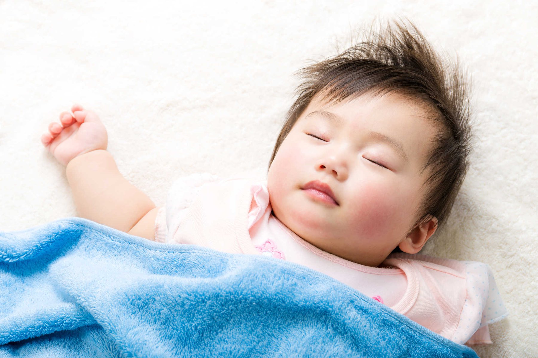 Có rất nhiều nguyên nhân khiến trẻ 2 tuổi ngủ ngáy. (Ảnh: Sưu tầm Internet)
