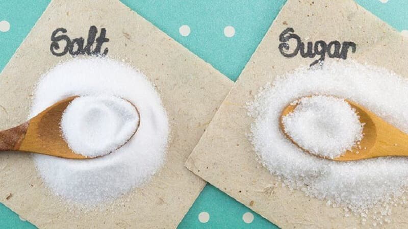 Không nên sử dụng quá nhiều đường và muối khi nấu ăn. (Nguồn: Sưu tầm Internet)