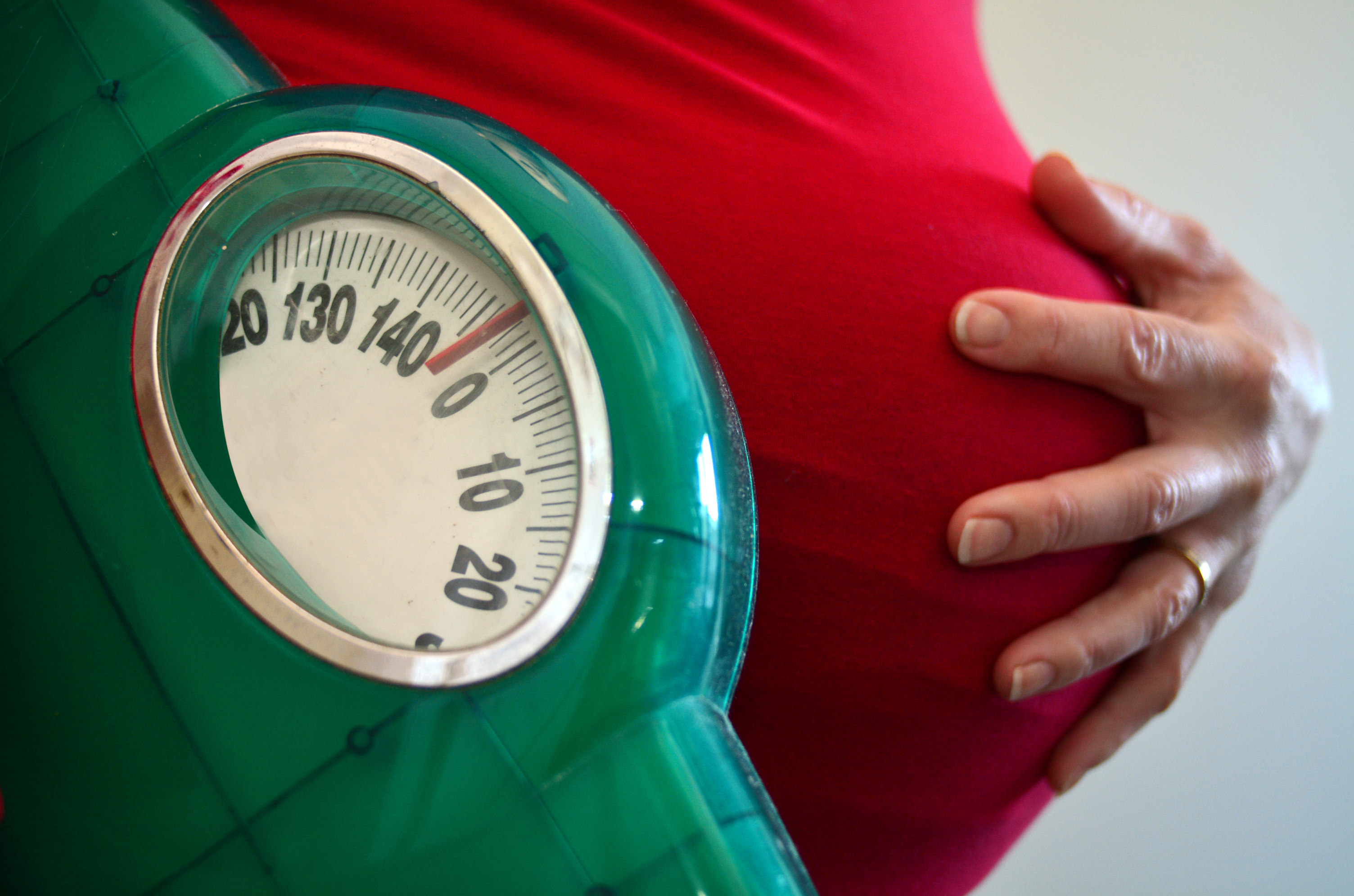 Cơ địa và chiều cao, cân nặng của thai phụ ảnh hưởng đến kích thước bụng. (Ảnh: Sưu tầm Internet)