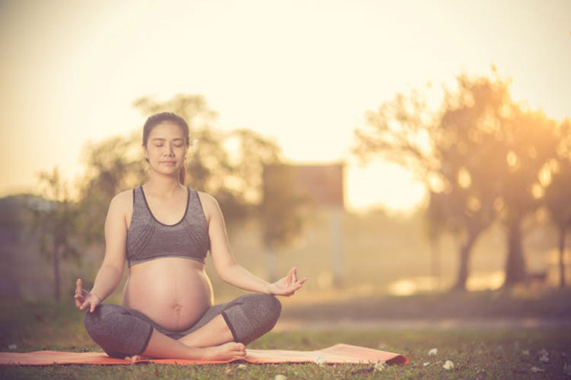 Thai giáo trong đạo Phật là một quá trình tạo ra những tác động tích cực cho mẹ và thai nhi. (Ảnh: Sưu tầm Internet)