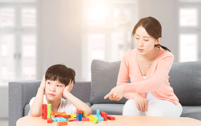 Sự phát triển tư duy ở trẻ 2 tuổi và những điều cha mẹ cần biết. (Ảnh: Lovepik.com)