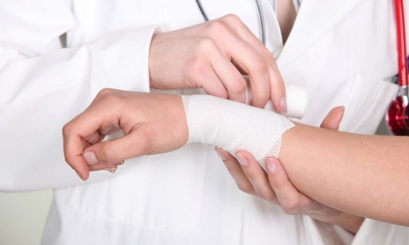 Chăm sóc vết thương cho trẻ đúng cách - Cách chữa trị trẻ bị bỏng hiệu quả (Nguồn: Sưu tầm Internet)