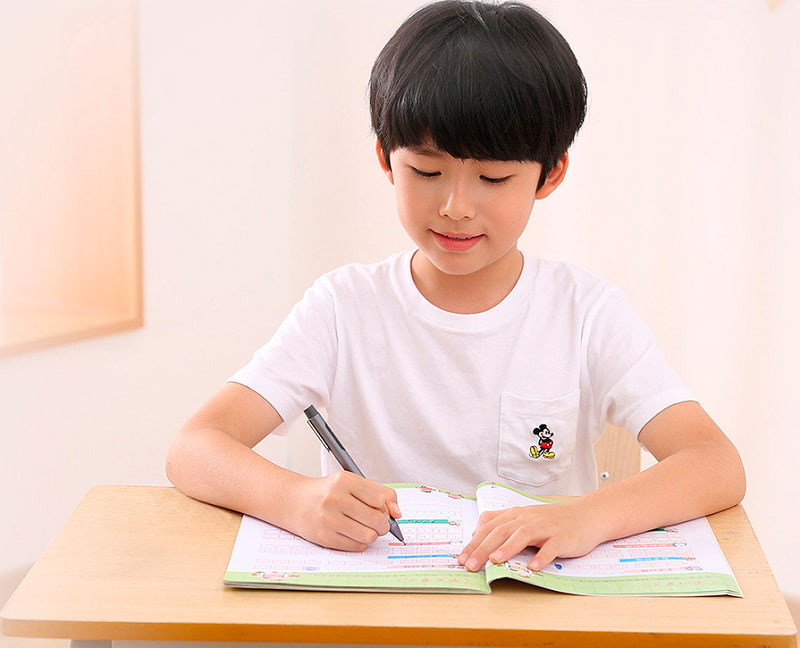 Để trẻ 5 tuổi học viết đúng trước khi vào lớp 1 cần nắm được các nét chữ cơ bản. (Ảnh: Sưu tầm Internet)