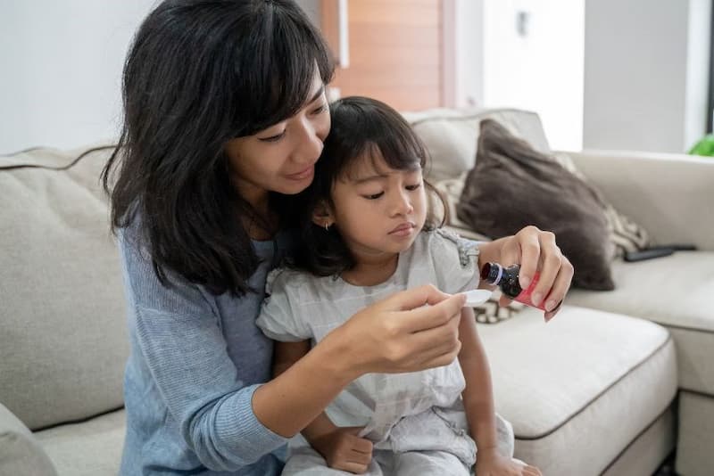 Sử dụng thuốc bổ não cải thiện sự tập trung cho trẻ. (Ảnh: Internet)