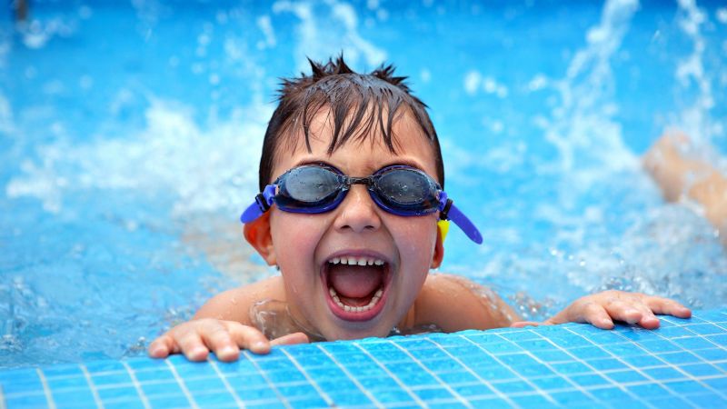 Một số lưu ý khi cho trẻ học bơi. (Ảnh: Sưu tầm Internet)