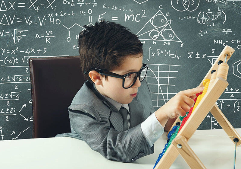 Học toán online mang đến nhiều lợi ích cho bé khi học tập. (Ảnh: Sưu tầm internet)
