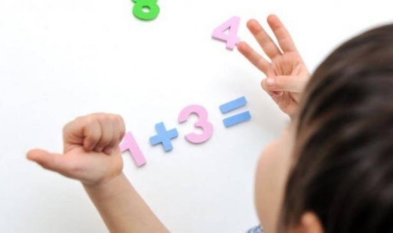 ba mẹ có thể cho con học Toán Finger Math ở nhiều nơi. (Ảnh: Sưu tầm Internet)