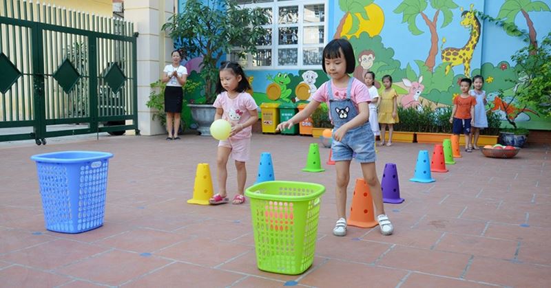 Vận dụng trò chơi rèn luyện kỹ năng quan sát. (Ảnh: Internet)