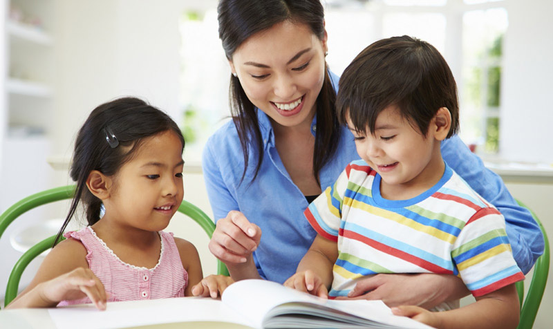 Parents need to have a clear learning plan for their children.  (Photo: Internet Collection)