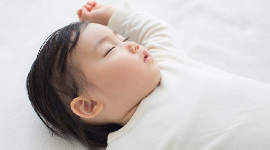 Trẻ 4 tuổi ngủ đổ mồ hôi đầu ba mẹ cần làm những gì? (Ảnh: Sưu tầm Internet)
