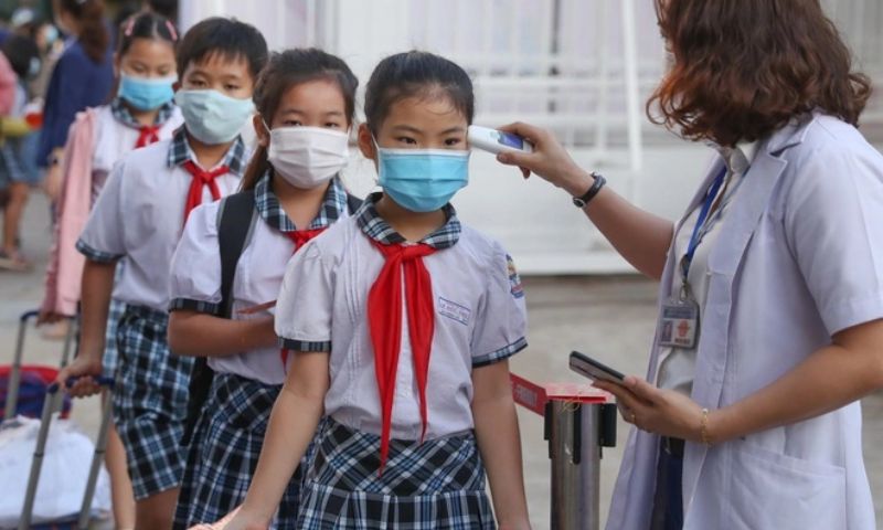 Vi rút cảm lạnh dễ lây lan tại nơi đông người. (Ảnh: Nguồn Internet)