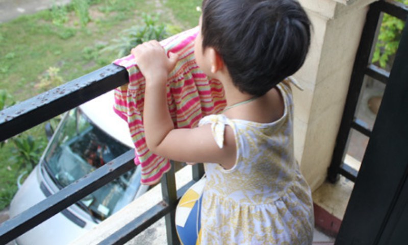 Các biện pháp phòng ngừa té ngã xung quanh nhà đảm bảo an toàn cho trẻ (Nguồn: Sưu tầm Internet)