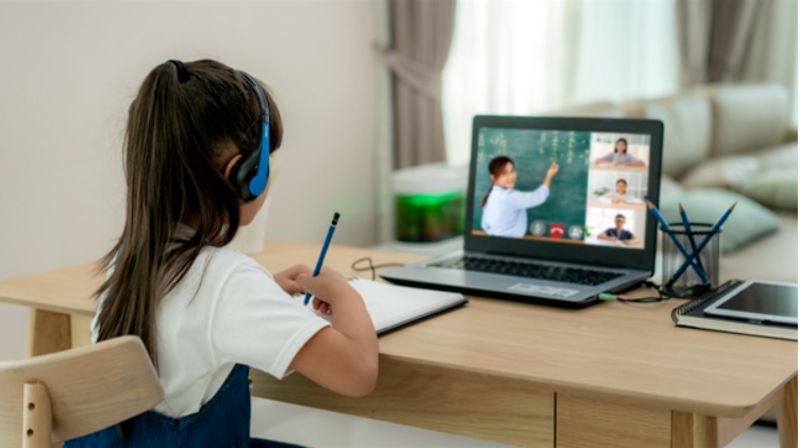 There are many online 4th grade math teaching video channels for kids to follow.  (Photo: Internet Collection)