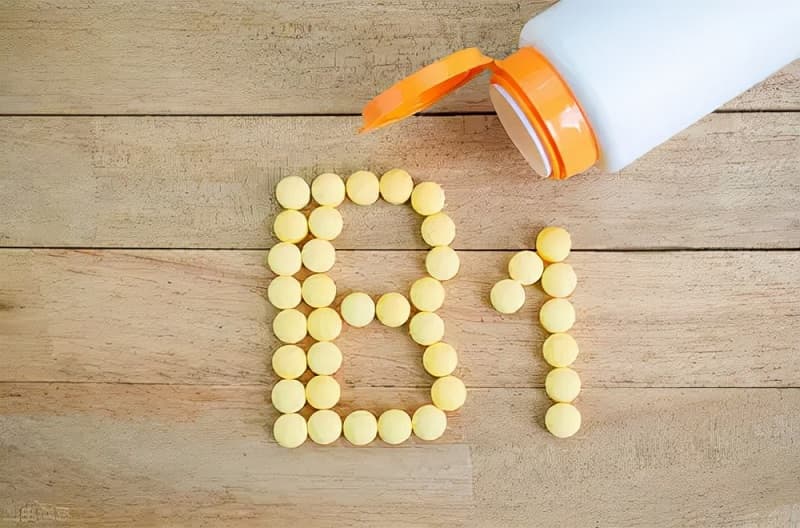 Cách gội đầu bằng vitamin B1 rất đơn giản.  (Ảnh: Sưu tầm Internet)