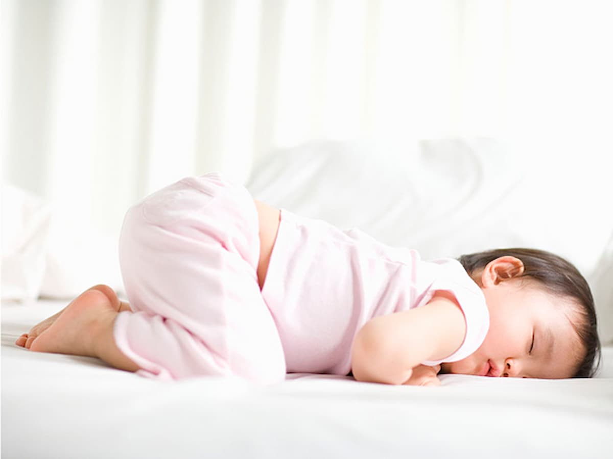 Trẻ 3 tuổi ngủ bao nhiêu là đủ? Làm thế nào để bé ngủ ngon?