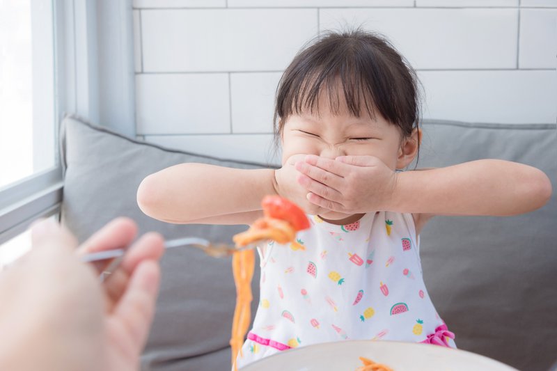 Trẻ 10 tuổi biếng ăn phải làm sao?