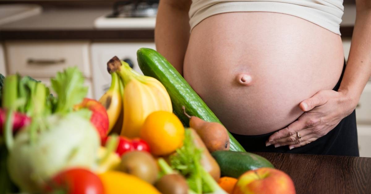Phụ nữ chuẩn bị mang thai nên ăn gì và uống gì để tốt cho sức khỏe?