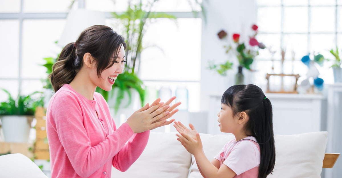 Có những sai lầm phổ biến nào mà phụ huynh thường mắc phải khi luyện nói cho trẻ chậm nói?

