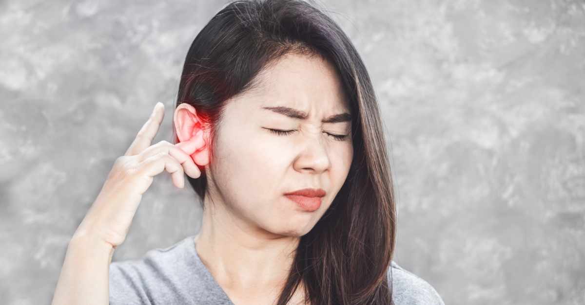 Bà bầu tháng cuối hay bị ù tai có sao không? Cách giảm bớt triệu chứng