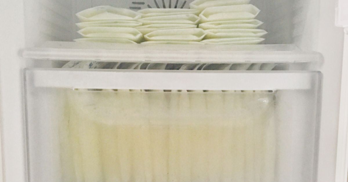 Sữa mẹ để tủ lạnh được bao lâu? Nên trữ ở ngăn mát hay ngăn đá