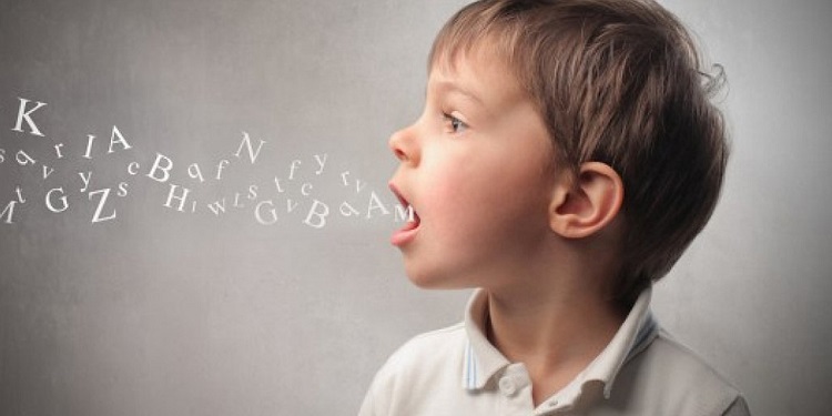 Dạy trẻ phát âm tiếng Anh chuẩn ngay từ nhỏ là điều cần thiết.  (Ảnh: Sưu tầm Internet)