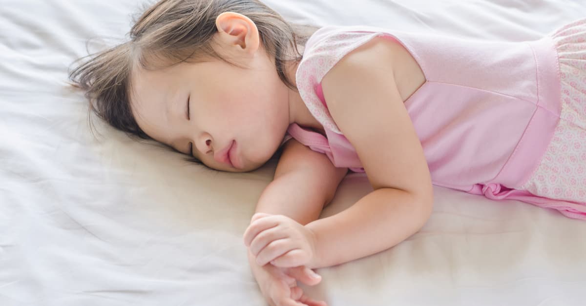 Bé 3 tuổi ngủ thở khò khè: nguyên nhân bệnh lý nguy hiểm