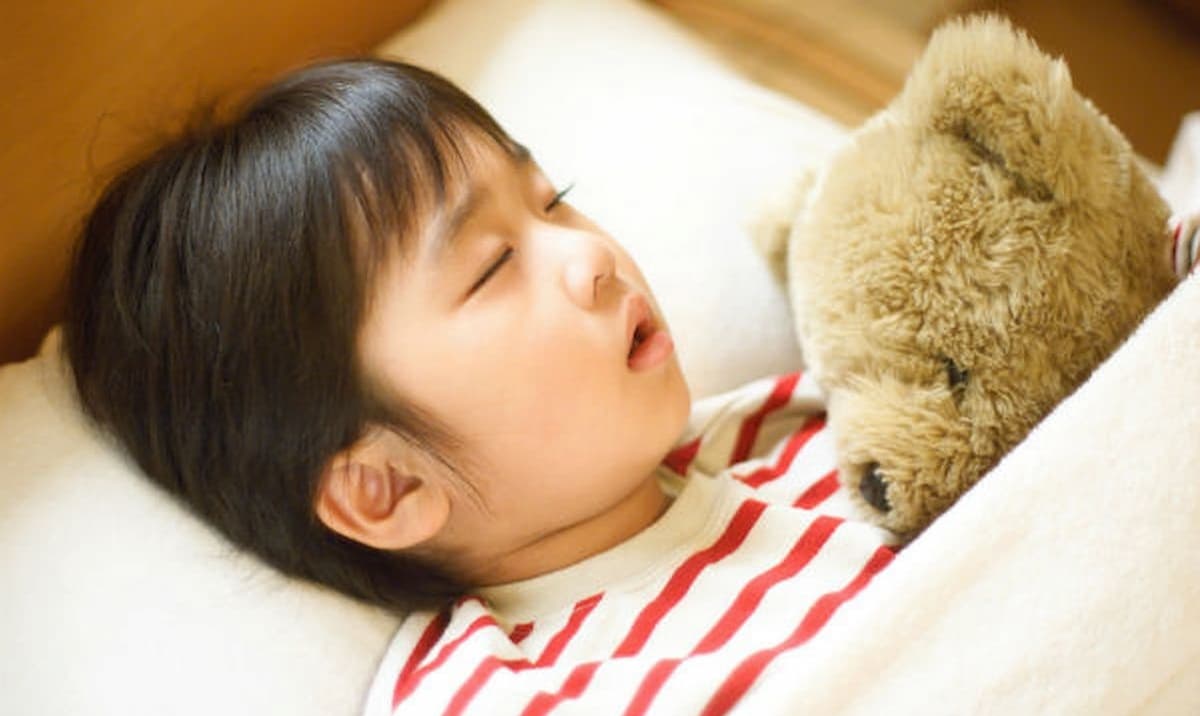 Trẻ 4 tuổi khó ngủ trưa ba mẹ phải làm sao?