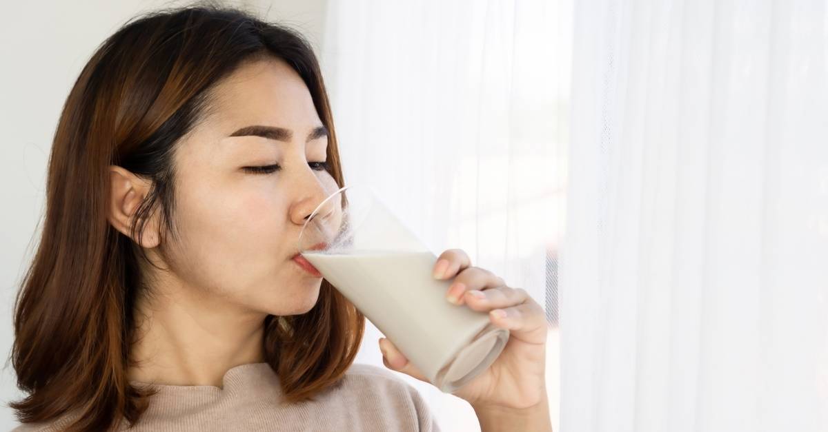 Phụ nữ chuẩn bị mang thai có nên uống sữa đậu nành?