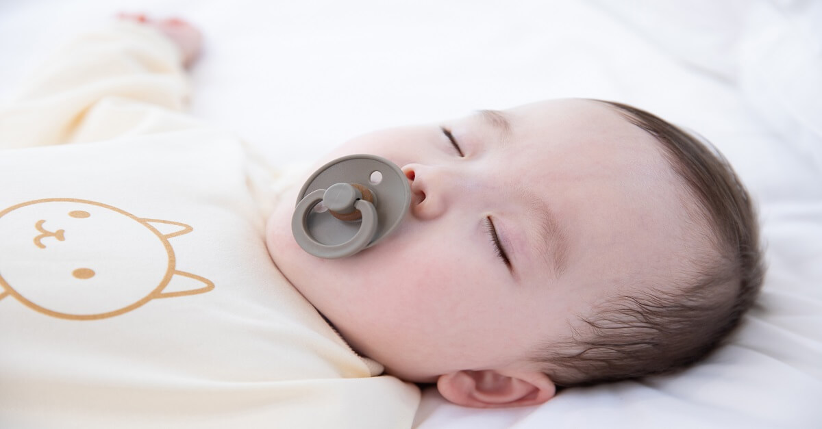 [GIẢI ĐÁP] Trẻ 1 tuổi ngủ hay lắc đầu có nguy hiểm không?