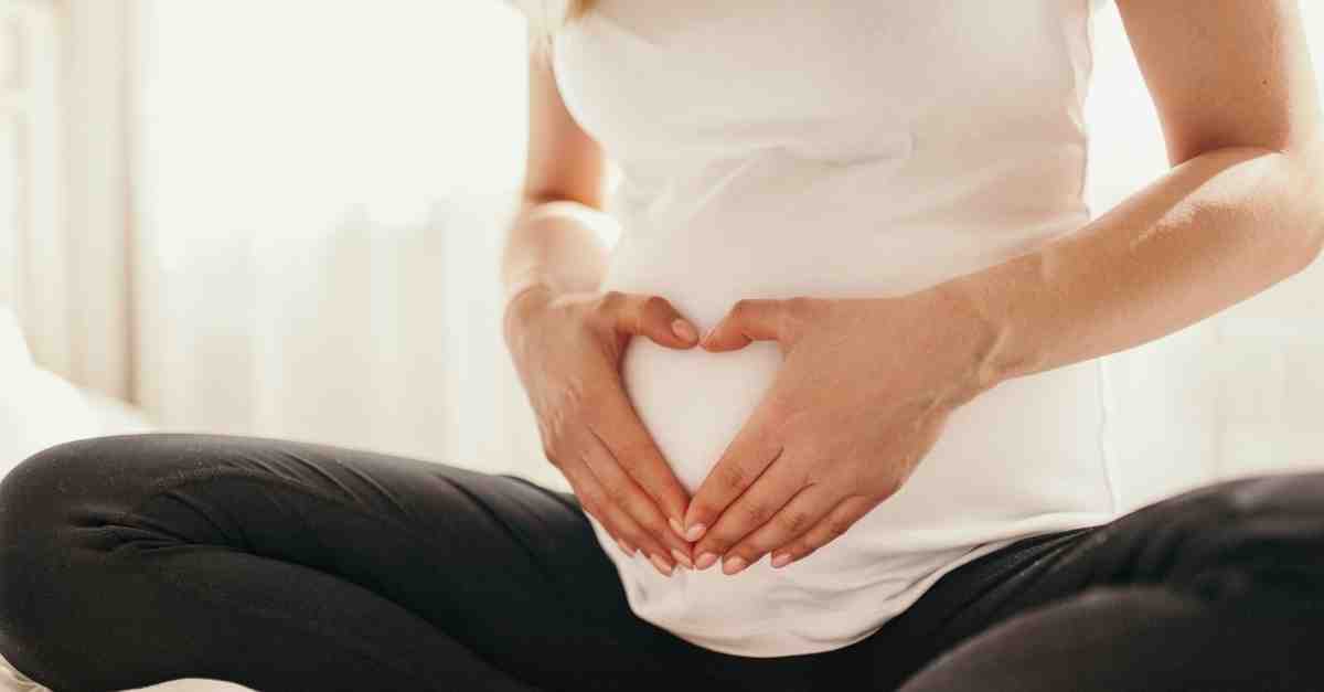 Những dấu hiệu phổ biến khi mang thai con rạ là gì?

