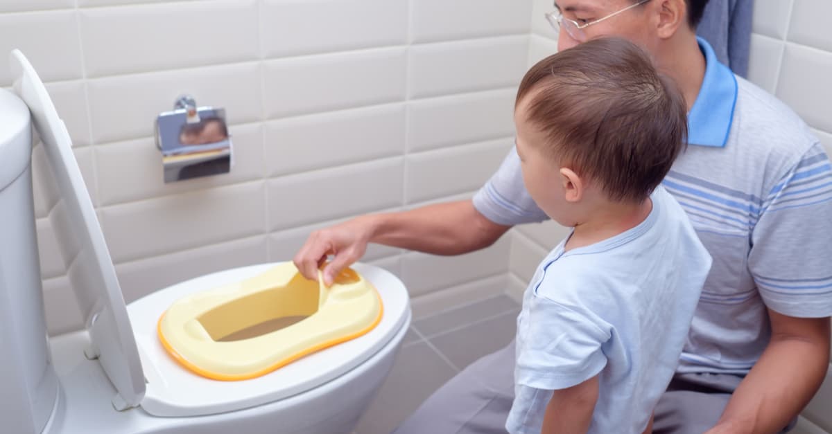 Dạy bé đi vệ sinh từ lúc nào? Mẹo dạy bé dễ dàng ba mẹ có thể áp dụng