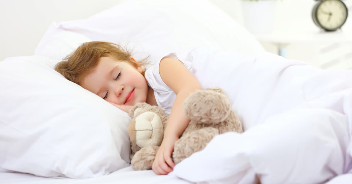 Trẻ 3 tuổi ngủ hay nghiến răng: Ba mẹ phải làm sao?