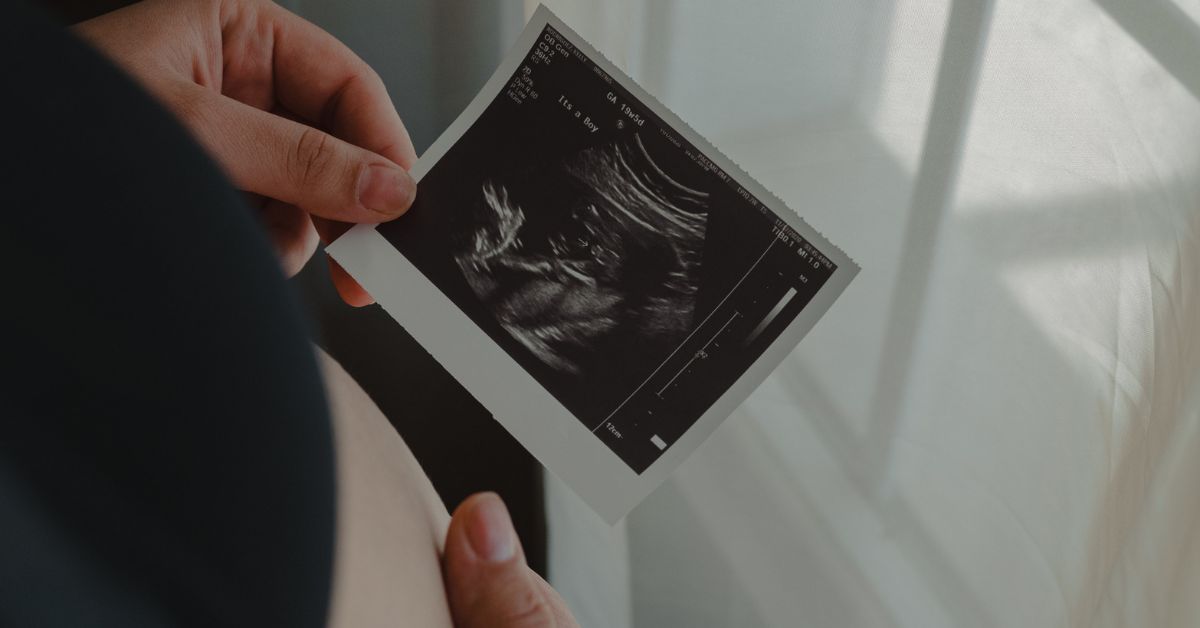 Mang thai lần đầu, mẹ bầu có biết cần làm gì để tầm soát dị tật thai nhi?