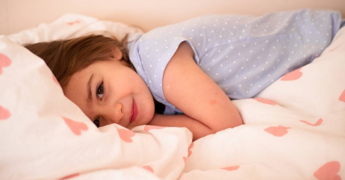 Trẻ 2 tuổi ngủ muộn ảnh hưởng như thế nào đến sự phát triển lâu dài?