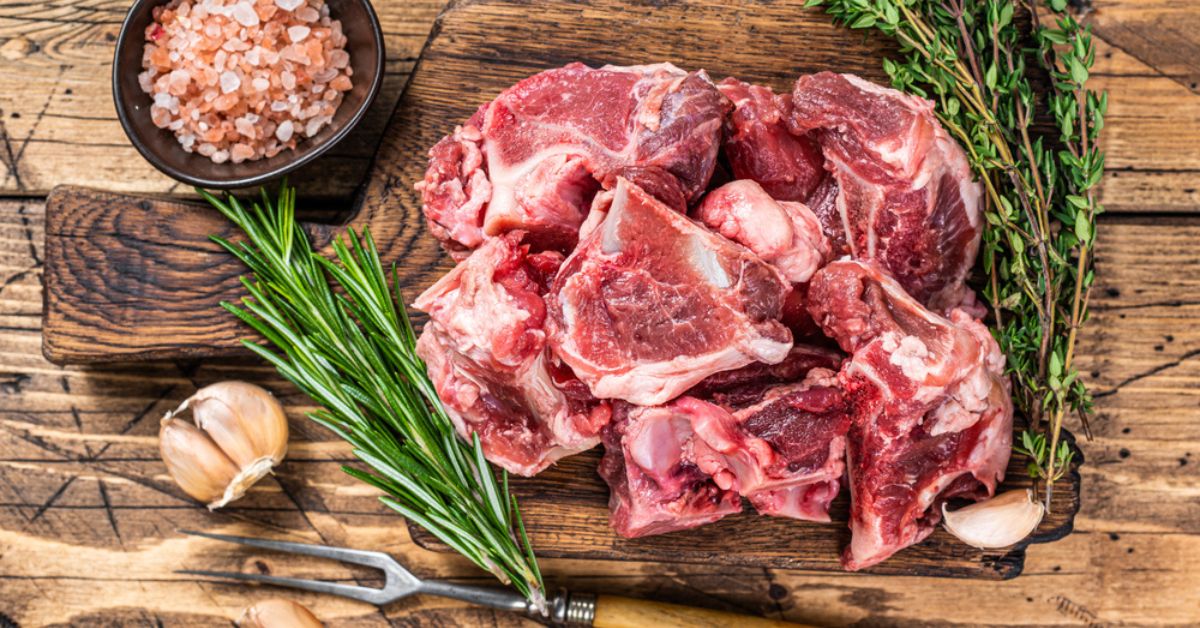 Sau sinh ăn thịt dê được không? Có tác dụng lợi sữa không ngừa
